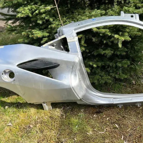 FERRARI F8 TRIBUTO RH SIDE PANEL WITH QUARTER PANEL