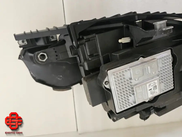 FERRARI F8 TRIBUTO SPIDER RIGHT HEADLIGHT OEM