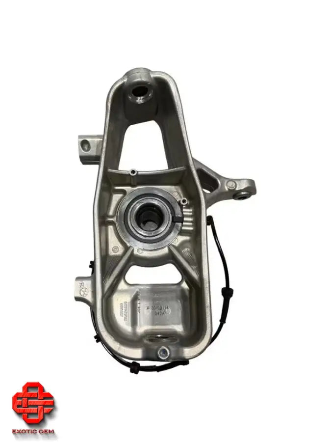 FERRARI - NEW FRONT LEFT WHEEL HUB