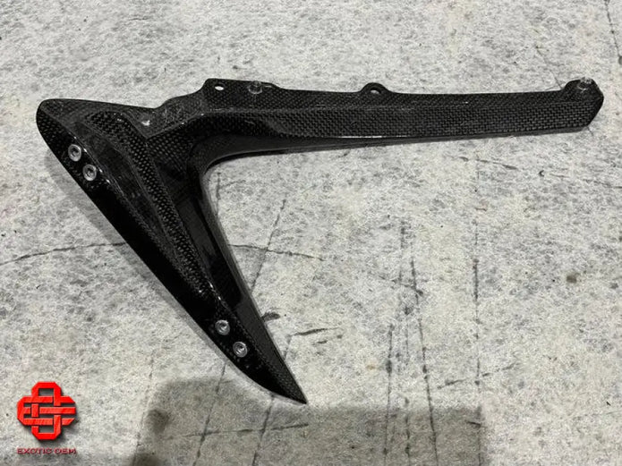 FERRARI PISTA LH LATERAL UNDER-CHIN ELEMENT CARBON