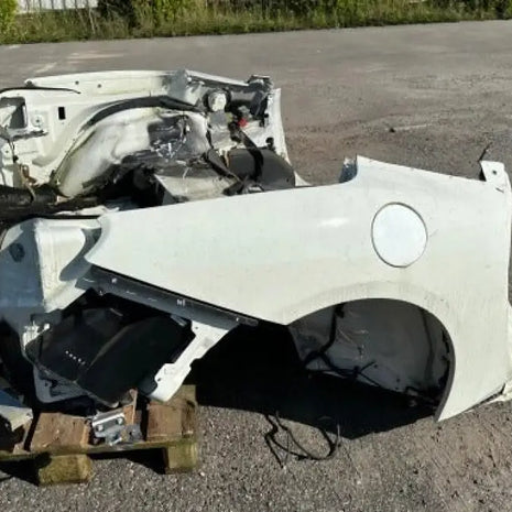 FERRARI PORTOFINO BODYWORK REAR SUSPENSION FRAME QUARTER PANEL FENDER