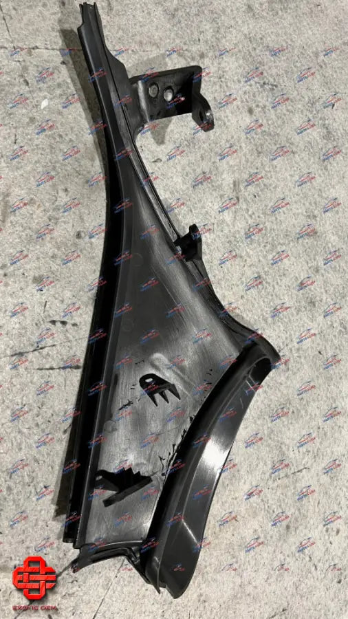 FERRARI PORTOFINO HEADLIGHT PLASTIC BRACKET LH