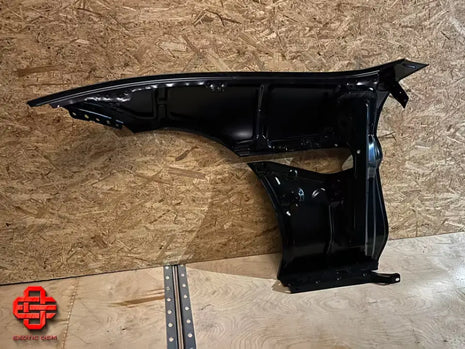 FERRARI PORTOFINO - NEW RIGHT FENDER