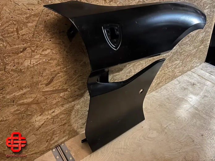 FERRARI PORTOFINO - NEW RIGHT FENDER