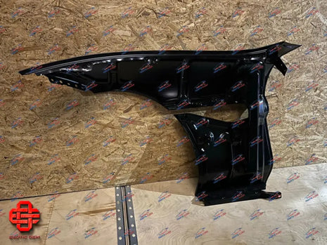 FERRARI PORTOFINO RH FENDER SHIELD VERSION