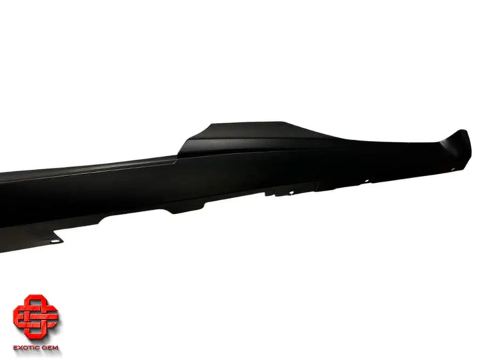 FERRARI PUROSANGUE SIDE SKIRT LATERAL TRIM RH