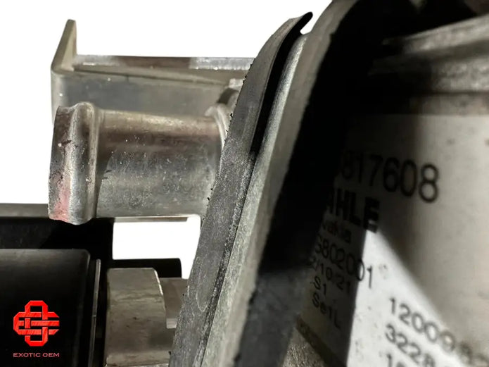 FERRARI SF90 296 RADIATOR RADIATOR CHILLER BATTERY COOLING BRACKET