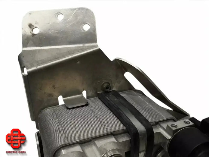 FERRARI SF90 296 RADIATOR RADIATOR CHILLER BATTERY COOLING BRACKET