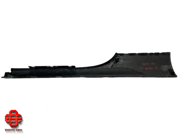FERRARI SF90 CARBON DOOR SILL TRIM