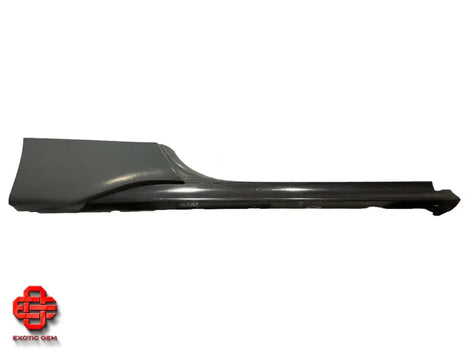 FERRARI SF90 CARBON SIDE SKIRT UNDERDOOR TRIM RH