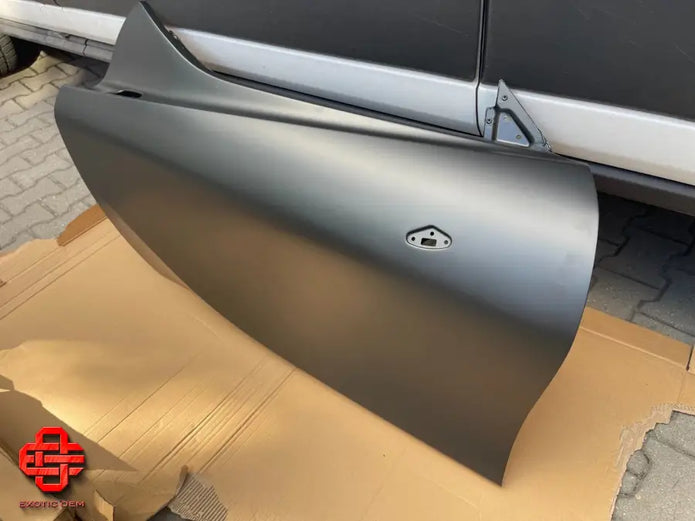 FERRARI SF90 - NEW RIGHT DOOR