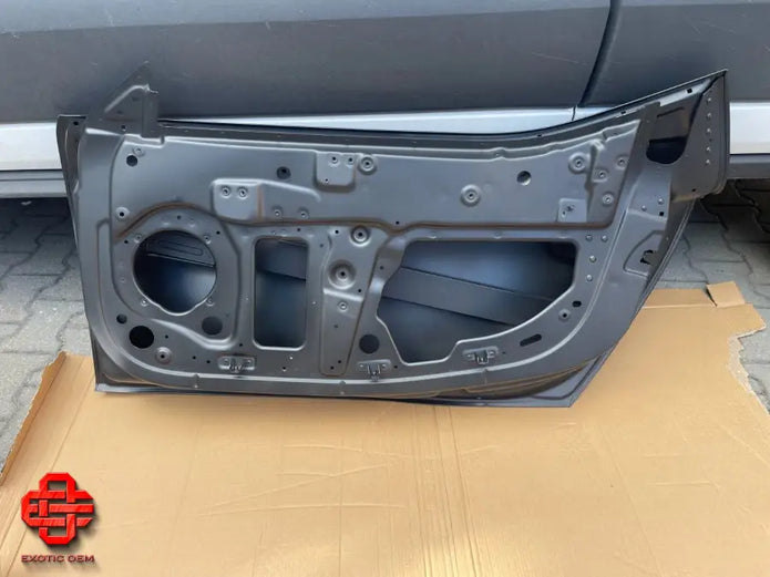 FERRARI SF90 - NEW RIGHT DOOR