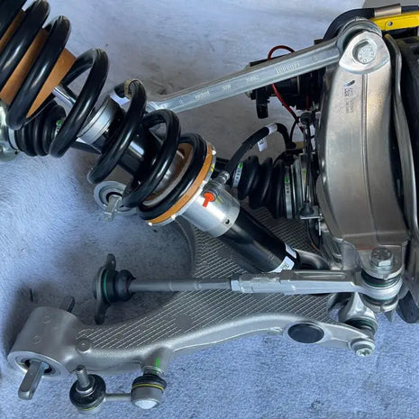 FERRARI SF90 OEM SUSPENSION WITH BRAKES DISCS AND CALIPERS