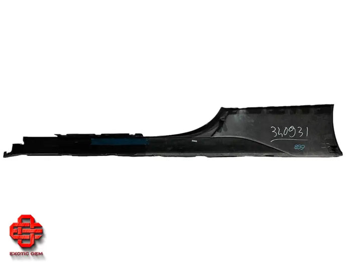 FERRARI SF90 SIDE SKIRT UNDERDOOR TRIM RH