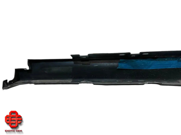 FERRARI SF90 SIDE SKIRT UNDERDOOR TRIM RH