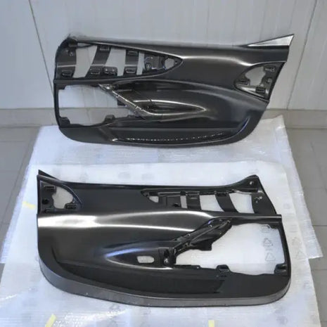 FERRARI SF90 STRADALE DOOR TRIM COVER CARBON FIBER OEM