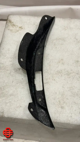 FERRARI SF90 STRADALE RH DEFLECTOR COVER CARBON OEM