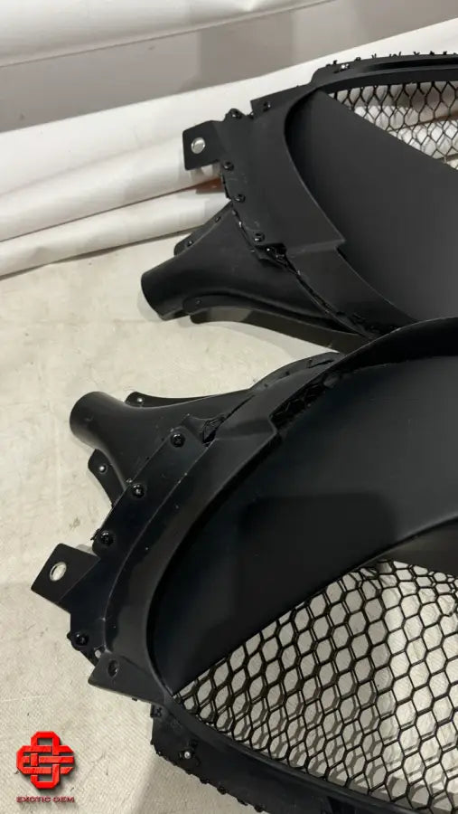 FERRARI SF90 STRADALE SPIDER REAR AIR VENT QUARTER PANEL OEM