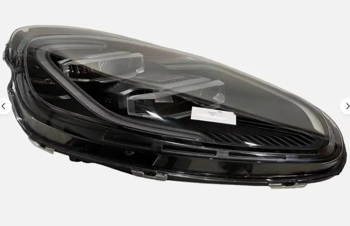 FORD GT RIGHT HEADLIGHT