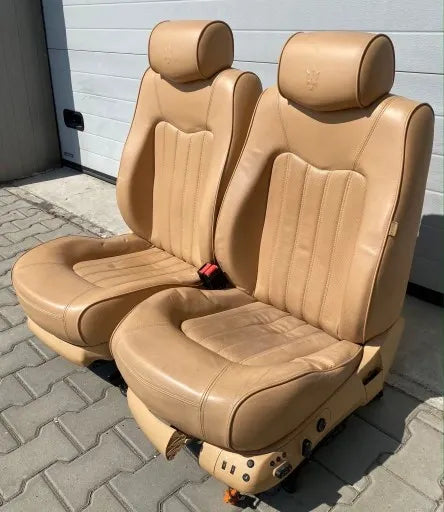 MASERATI QUATTROPORTE FRONT SEATS