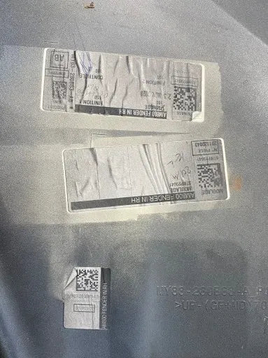 ASTON MARTIN DBX FENDER