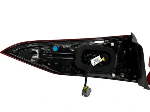 MASERATI LEVANTE RIGHT REAR LAMP