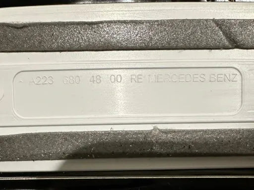 MERCEDES W223 DOOR SILL COVER