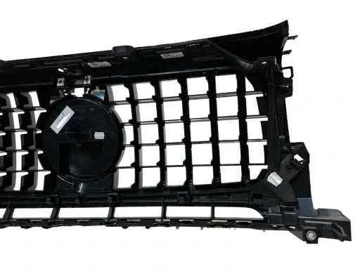 MERCEDES BENZ AMG G63 RADIATOR GRILL