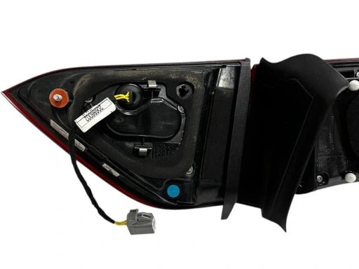 MASERATI LEVANTE LEFT REAR LAMP