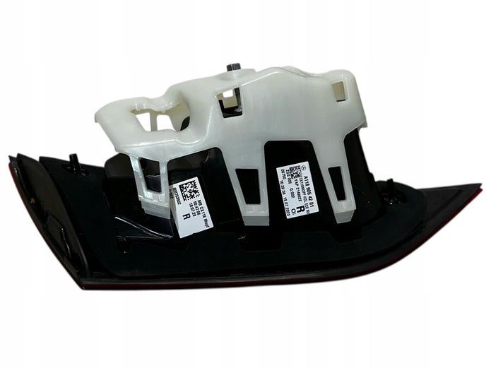 MERCEDES BENZ CLA W118 TYLNA LAMPA