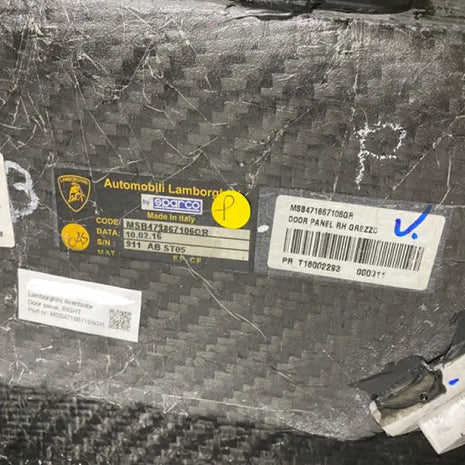 LAMBORGHINI AVENTADOR DOOR PANEL CARBON FIBER RH