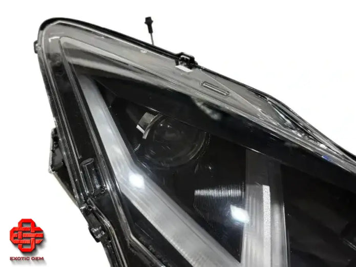 LAMBORGHINI AVENTADOR HEADLIGHT RIGHT LAMP