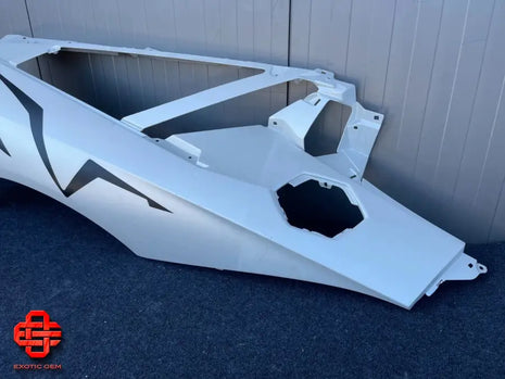 LAMBORGHINI AVENTADOR REAR SIDE PANEL RIGHT