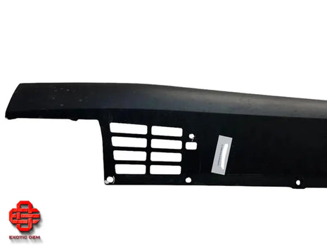 LAMBORGHINI AVENTADOR S SIDE SKIRT TRIM RH