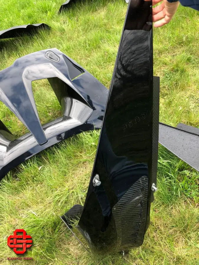 LAMBORGHINI HURACAN GT3 EVO2 OEM RACING KIT