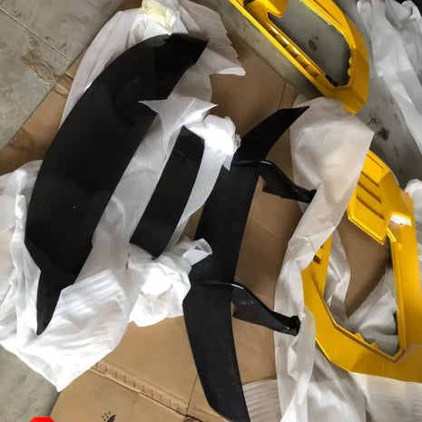 LAMBORGHINI HURACAN PERFORMANTE OEM CARBON PARTS