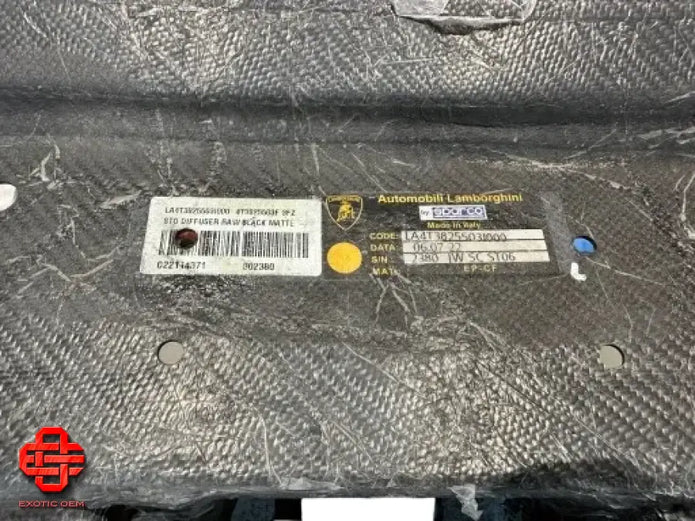 LAMBORGHINI HURACAN STO CARBON REAR DIFFUSER