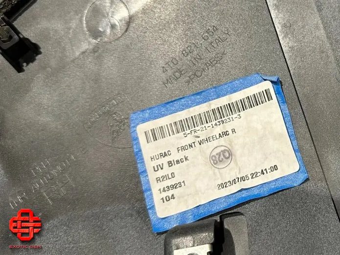 LAMBORGHINI STERRATO WHEEL ARCH TRIM E WHEEL ARCH TRIM RH