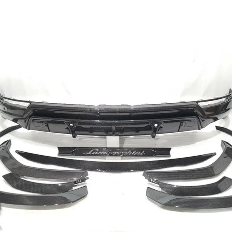 LAMBORGHINI URUS COMPLETE CARBON PACKAGE