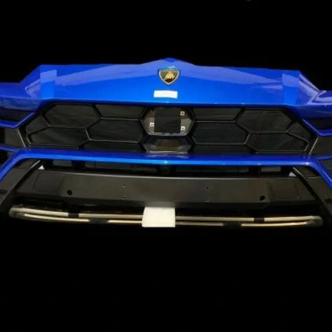 LAMBORGHINI URUS COMPLETE FRONT