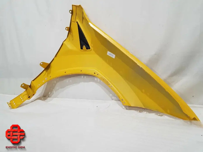 LAMBORGHINI URUS FRONT LEFT FENDER
