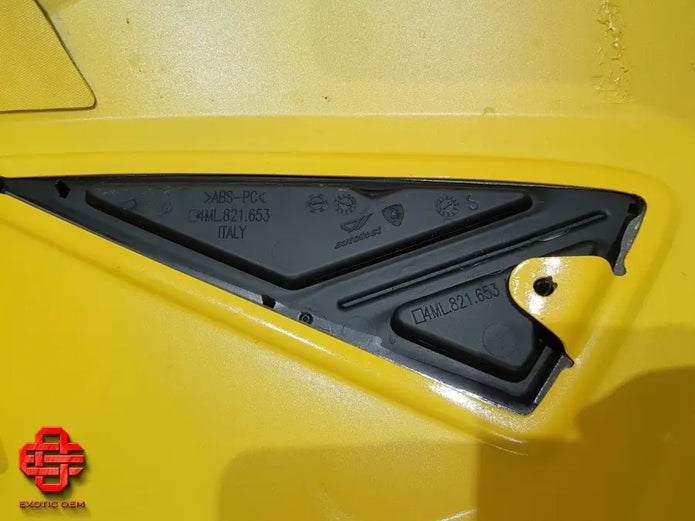 LAMBORGHINI URUS FRONT LEFT FENDER