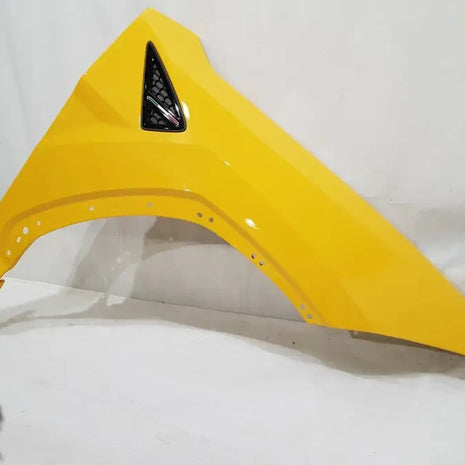 LAMBORGHINI URUS FRONT RIGHT FENDER