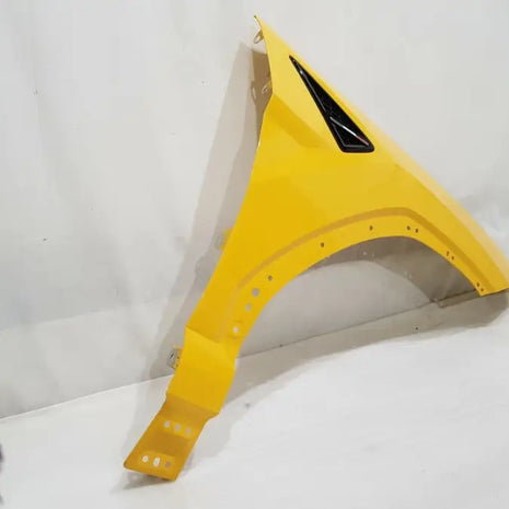 LAMBORGHINI URUS FRONT RIGHT FENDER