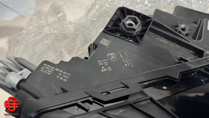 LAMBORGHINI URUS LH HEADLIGHT OEM