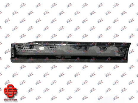 LAMBORGHINI URUS NEW RH CARBON FRONT DOOR COVER