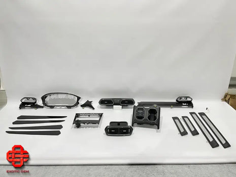 LAMBORGHINI URUS OEM CARBON PARTS