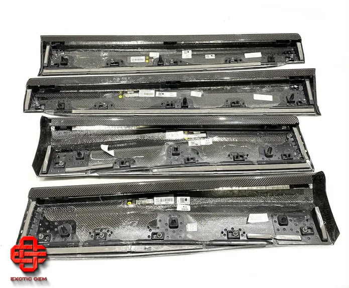 LAMBORGHINI URUS OEM CARBON PARTS