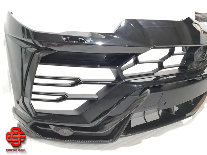 LAMBORGHINI URUS OEM CARBON PARTS