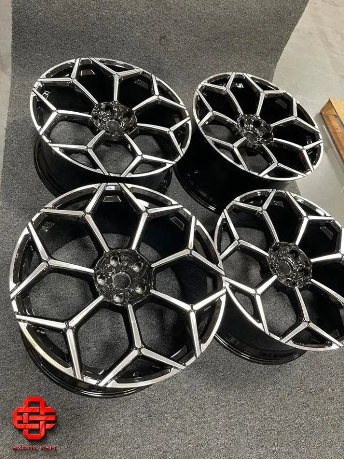 LAMBORGHINI URUS PERFORMANTE WHEELS 23 INCH DIAMOND CUT